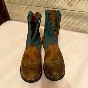 Fat baby round toe boots